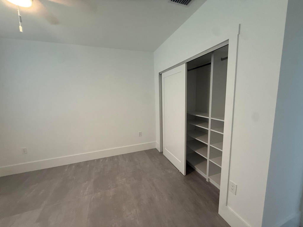 13350 61st Lane N - Photo 5