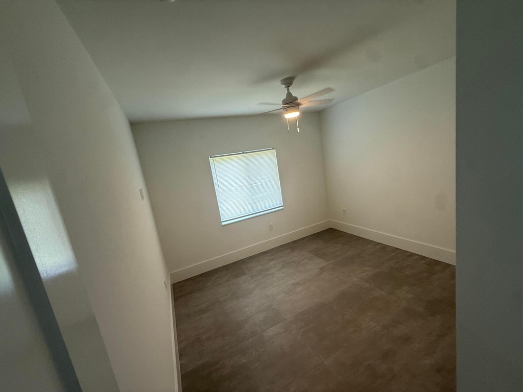 13350 61st Lane N - Photo 4