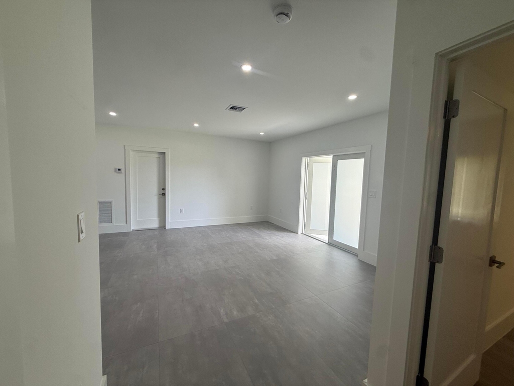 13350 61st Lane N - Photo 10