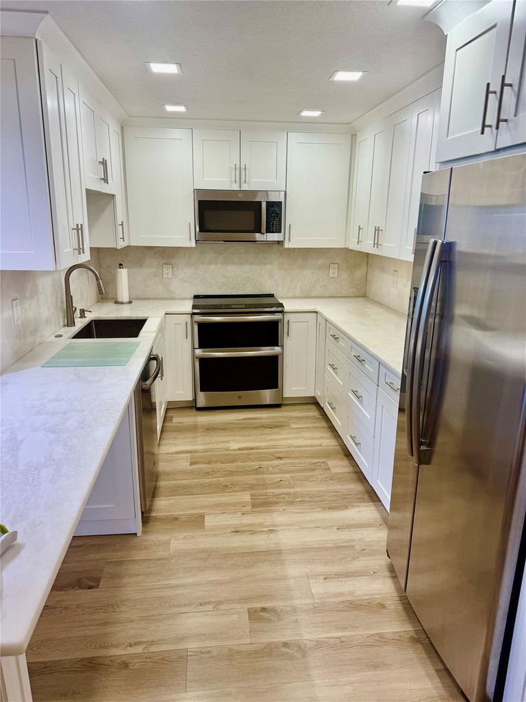 812 Briny Avenue - Photo 4