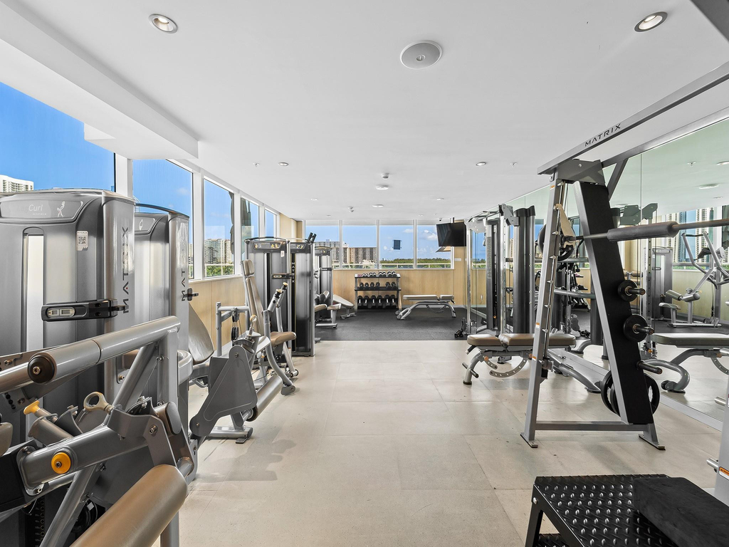 400 Sunny Isles Boulevard - Photo 22