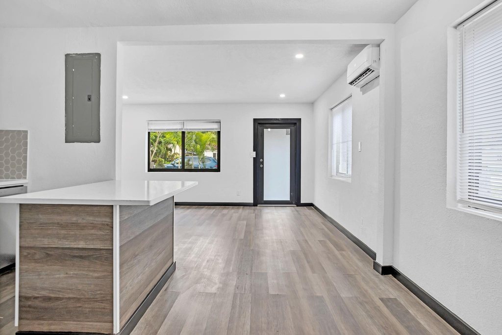 1316 Nw 2nd Avenue - Photo 5
