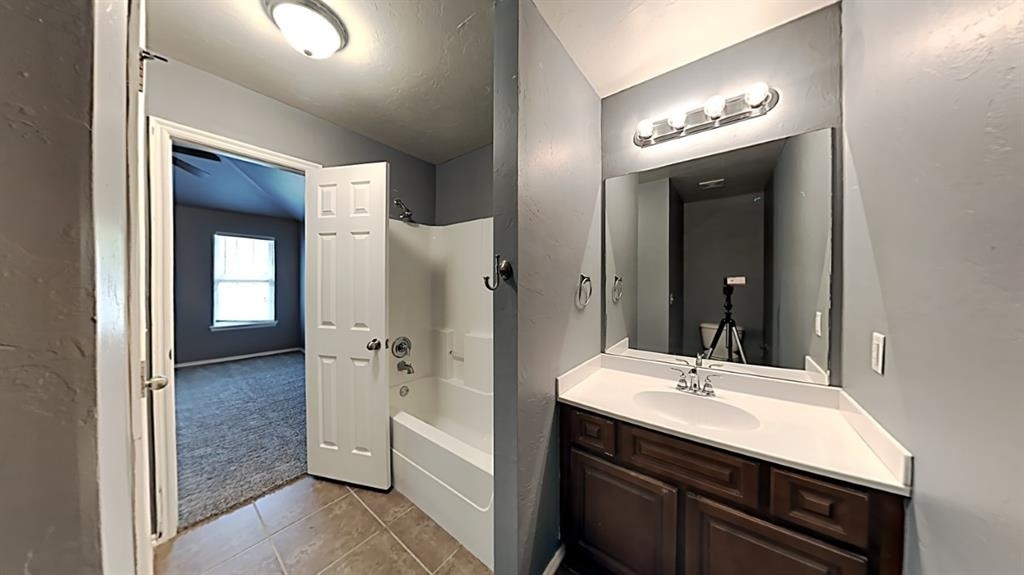 1213 Norway Avenue - Photo 5