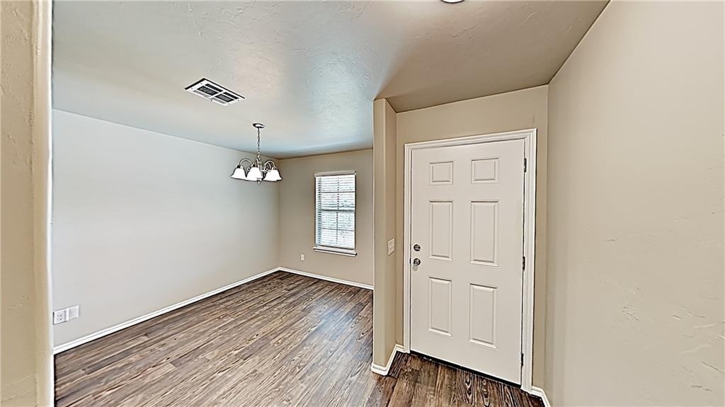 123 Saint Charles Way - Photo 7