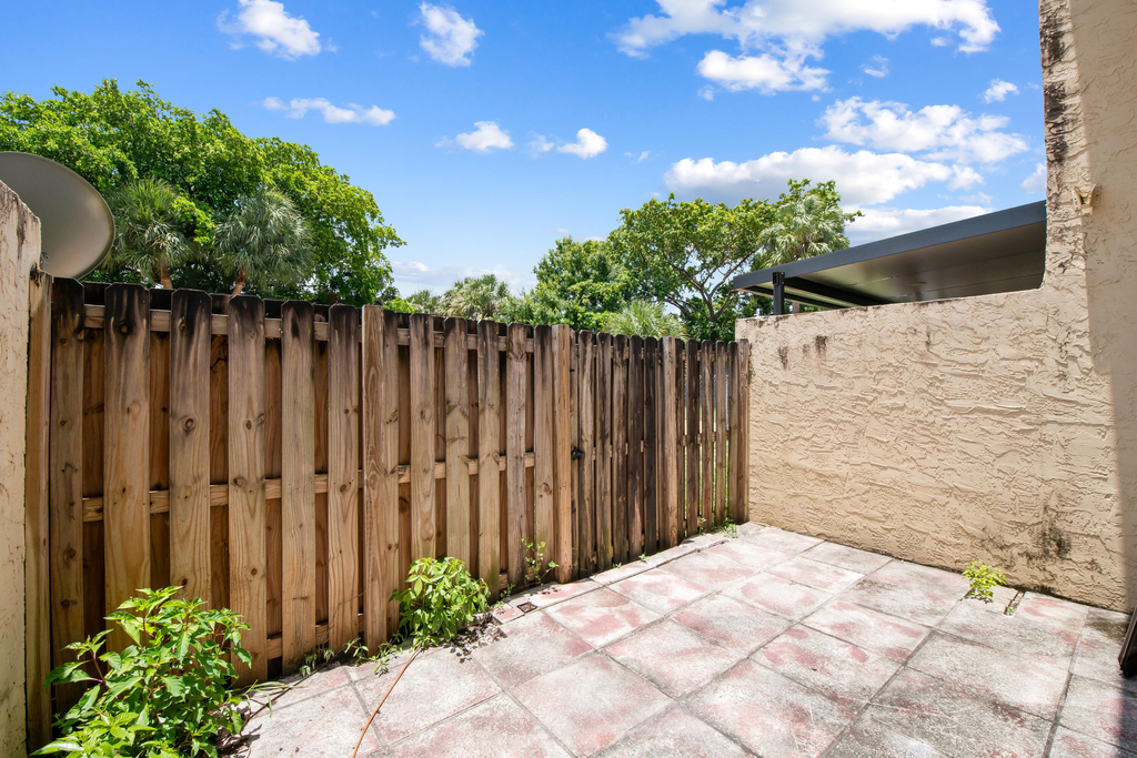 3281 E Golf Boulevard - Photo 8
