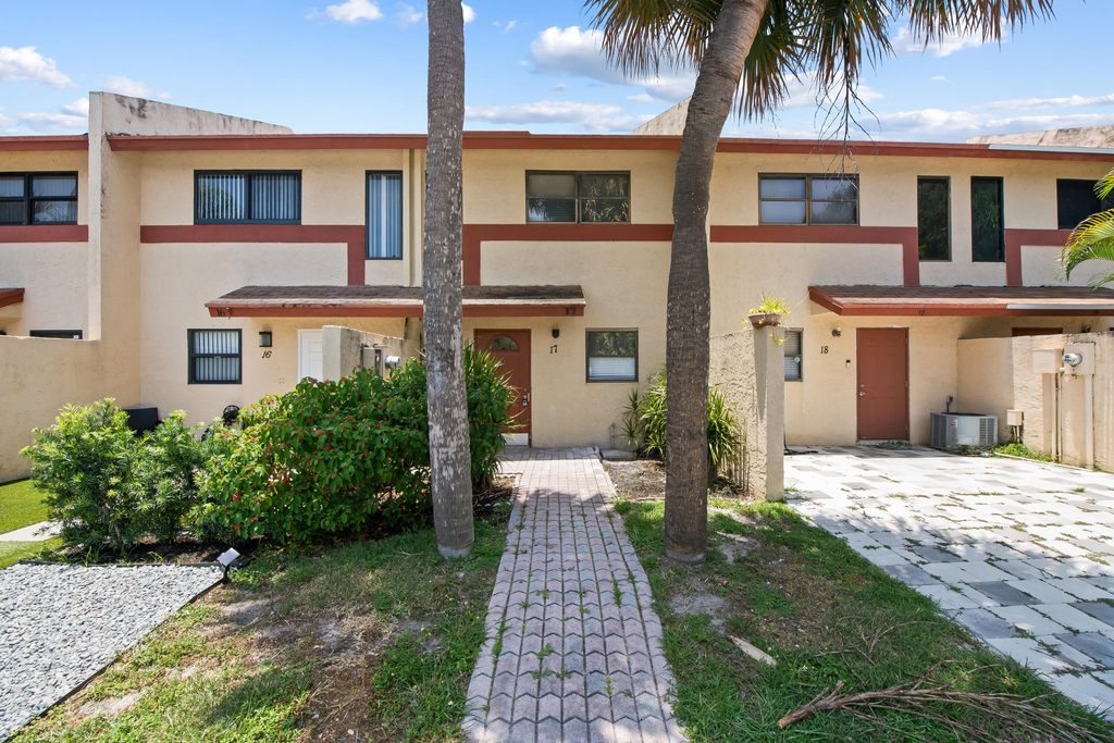 3281 E Golf Boulevard - Photo 22