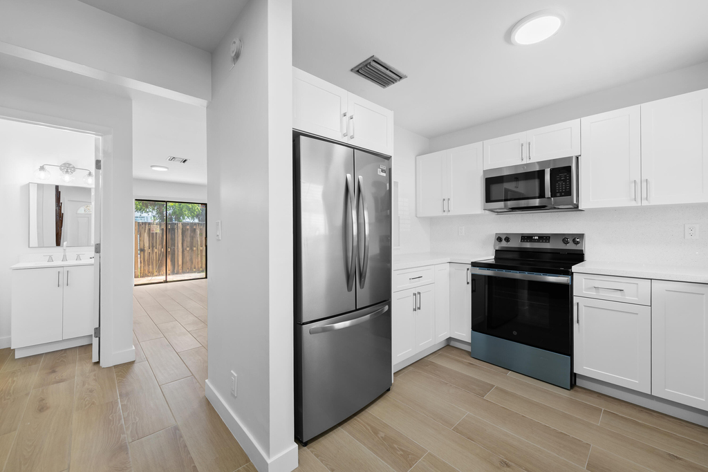 3281 E Golf Boulevard - Photo 3