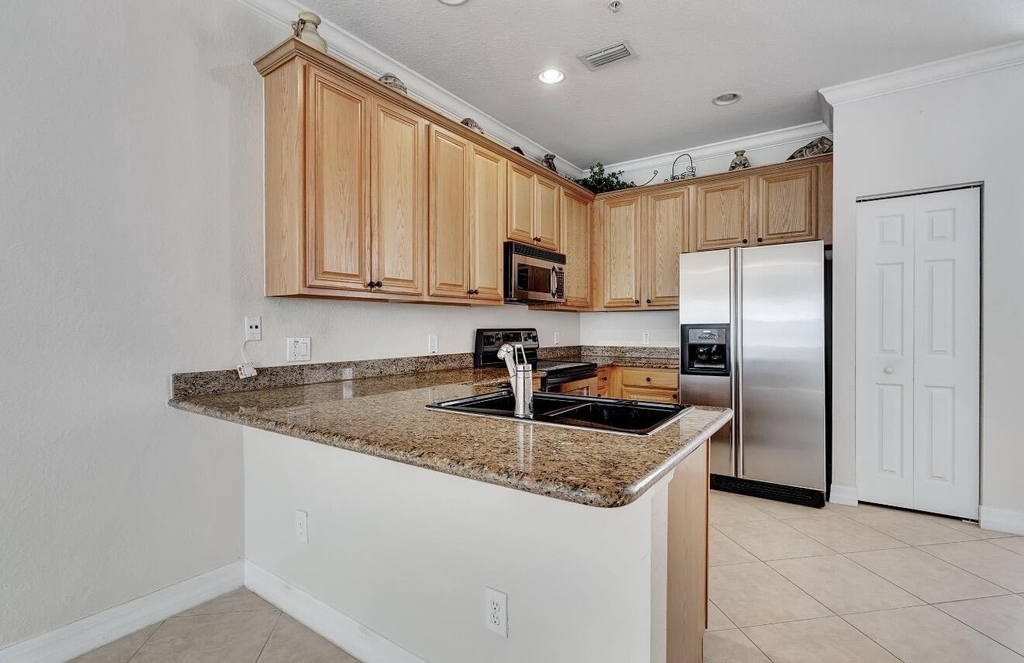 133 Harbors Way - Photo 3