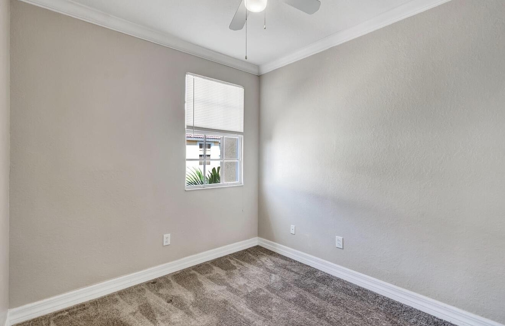 133 Harbors Way - Photo 18