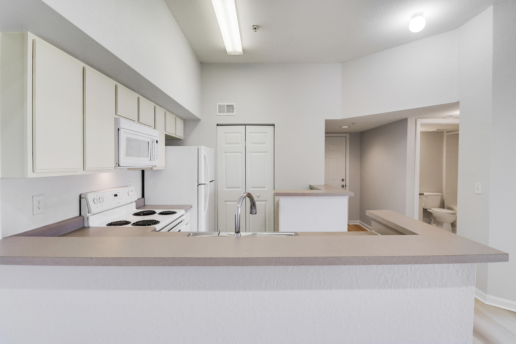 121 Sw Palm Drive - Photo 24