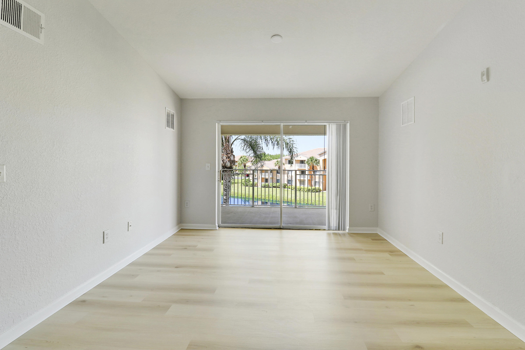 121 Sw Palm Drive - Photo 35
