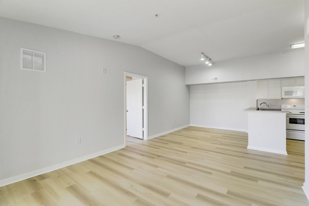 121 Sw Palm Drive - Photo 38