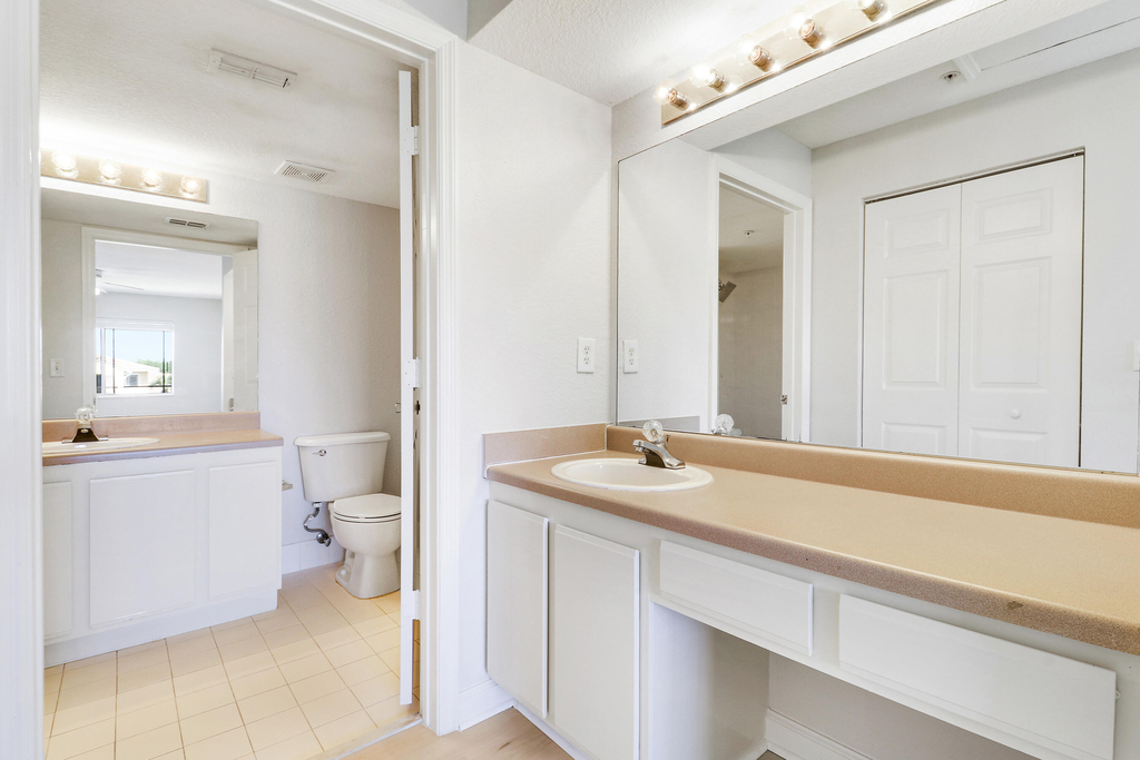 121 Sw Palm Drive - Photo 18