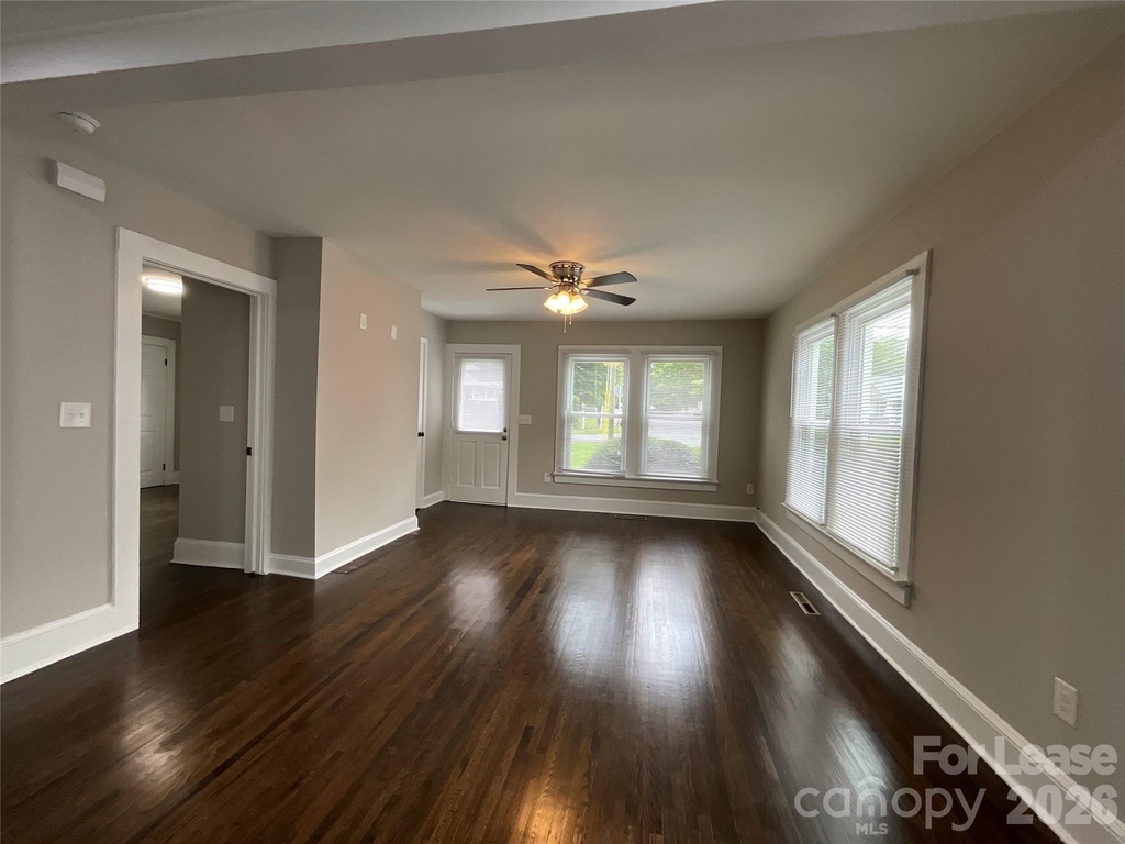 801 Bostian Avenue - Photo 2