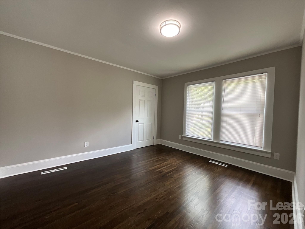 801 Bostian Avenue - Photo 6