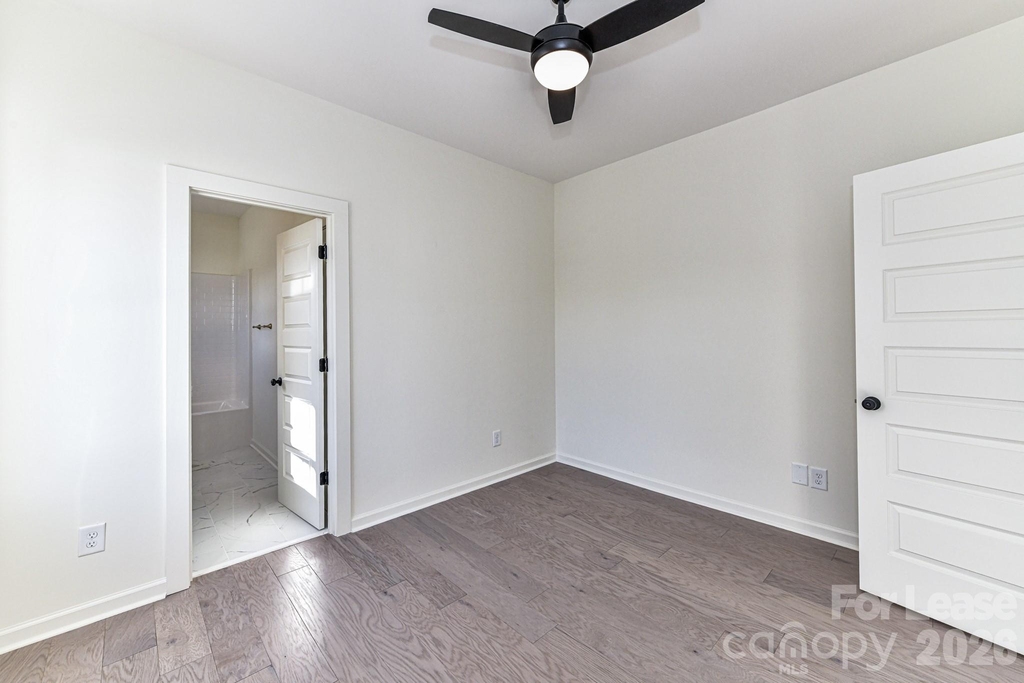 121 W F Street - Photo 30