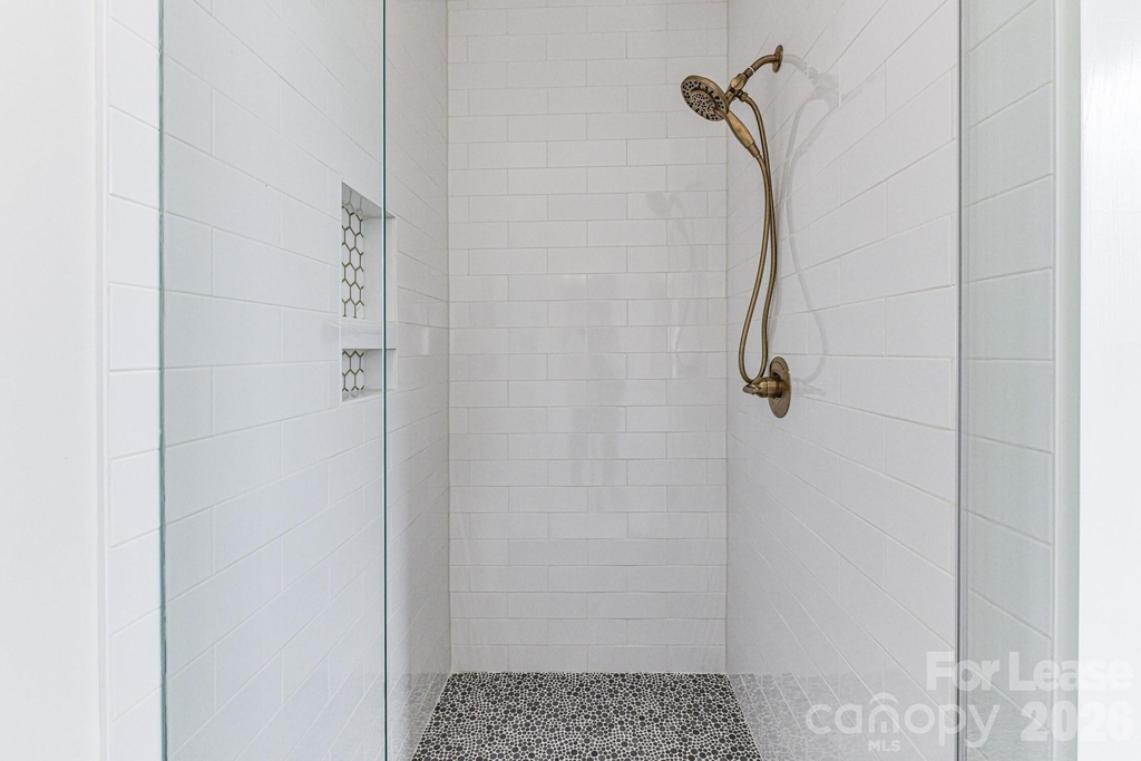 121 W F Street - Photo 19