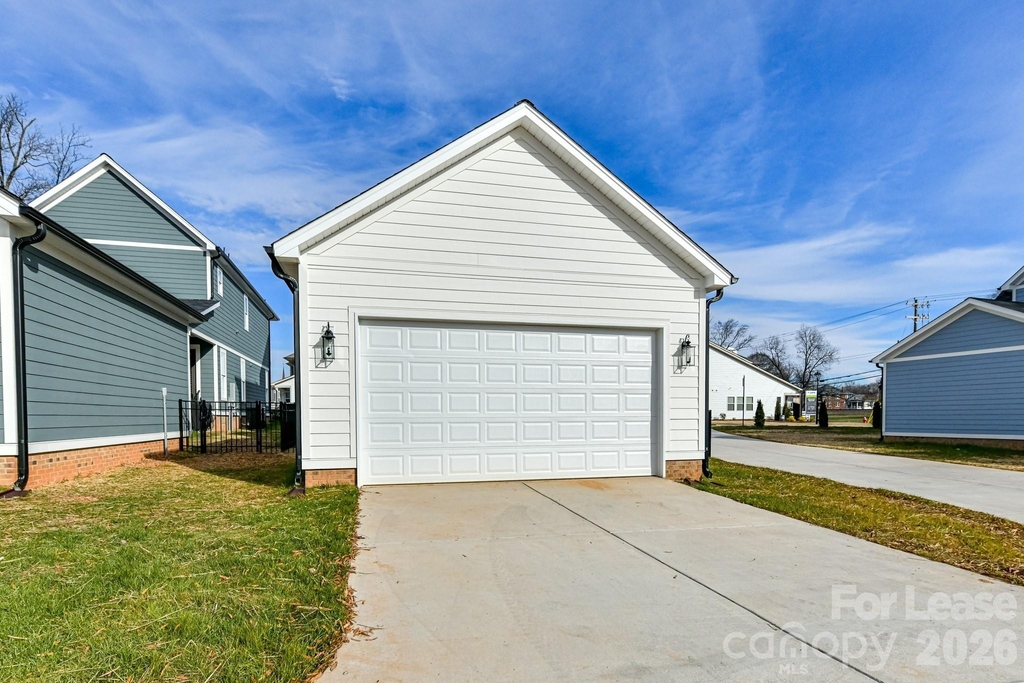 121 W F Street - Photo 39