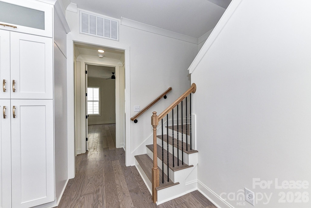 121 W F Street - Photo 23