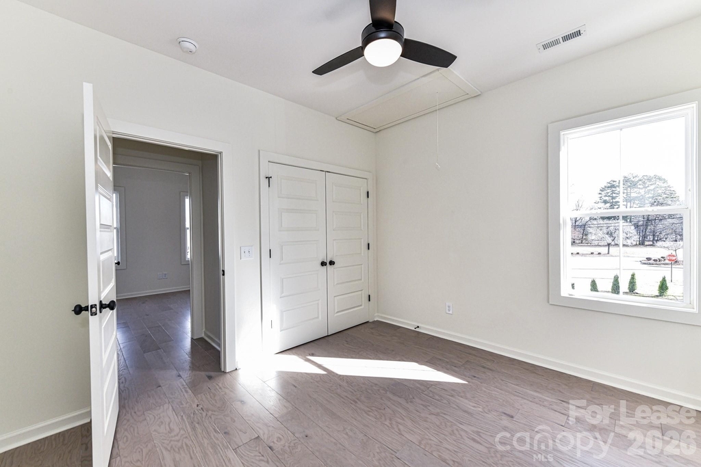 121 W F Street - Photo 31