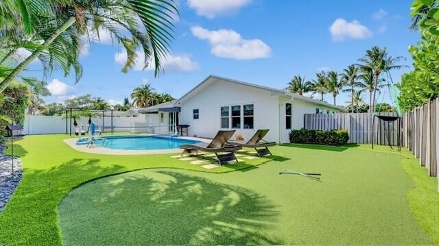 722 Sw 28th Avenue - Photo 0