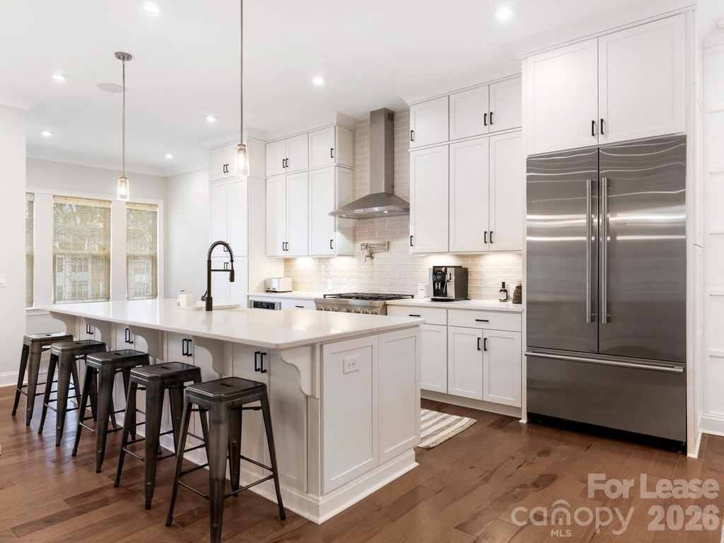 2555 Deacon Avenue - Photo 7