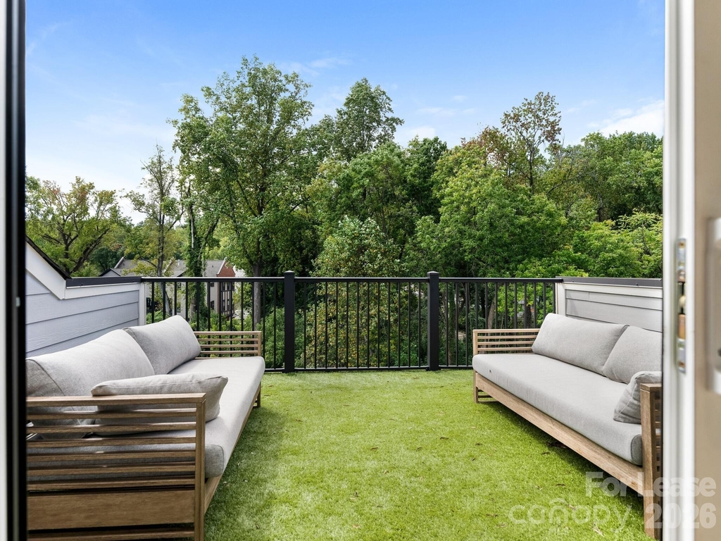 2555 Deacon Avenue - Photo 26