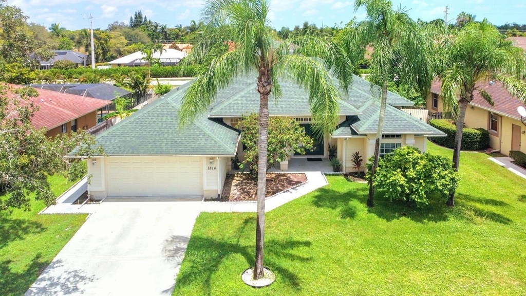 1814 Wisteria Street - Photo 1