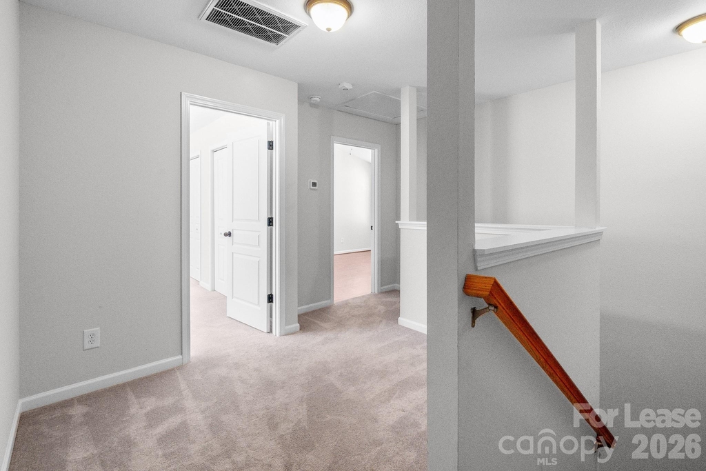 558 Calen Lane - Photo 19