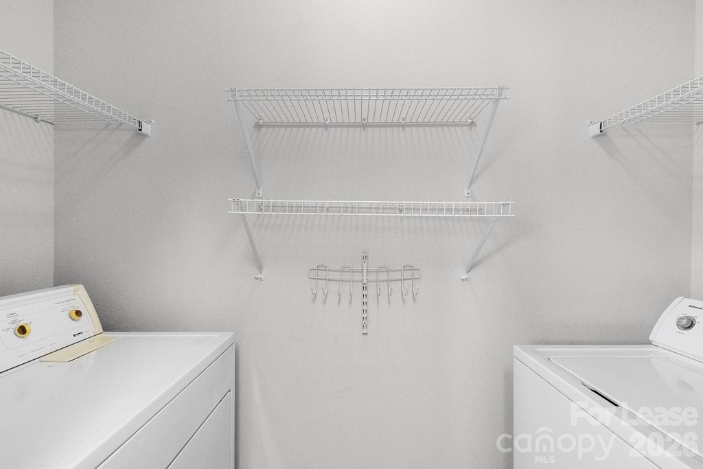 558 Calen Lane - Photo 17
