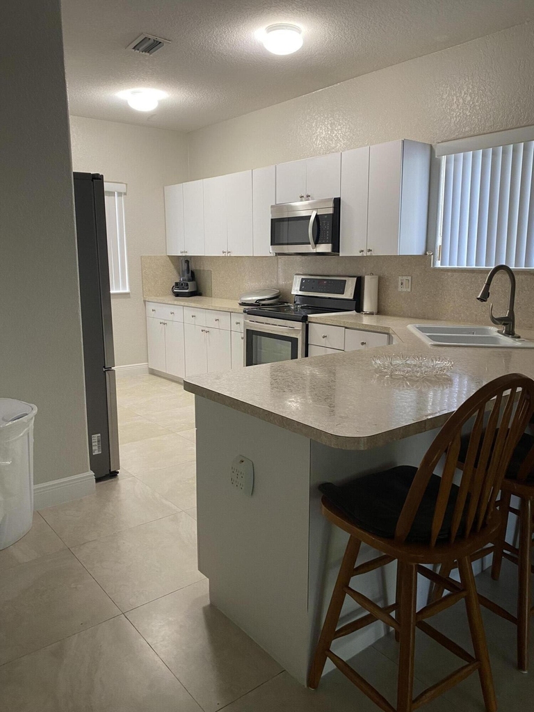 16307 Nw 91st Avenue - Photo 4