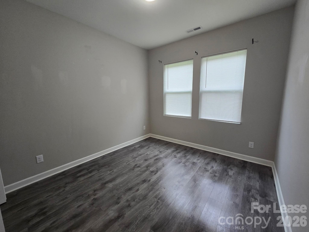 424 Queens Road - Photo 4