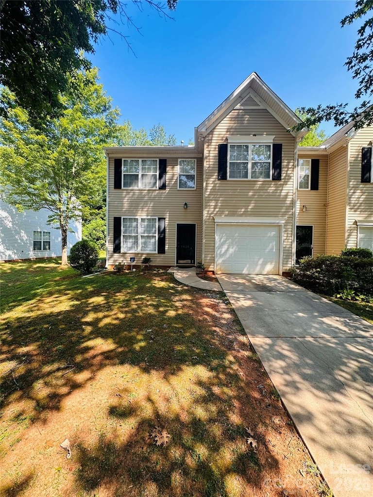 7629 Abigail Glen Drive - Photo 0