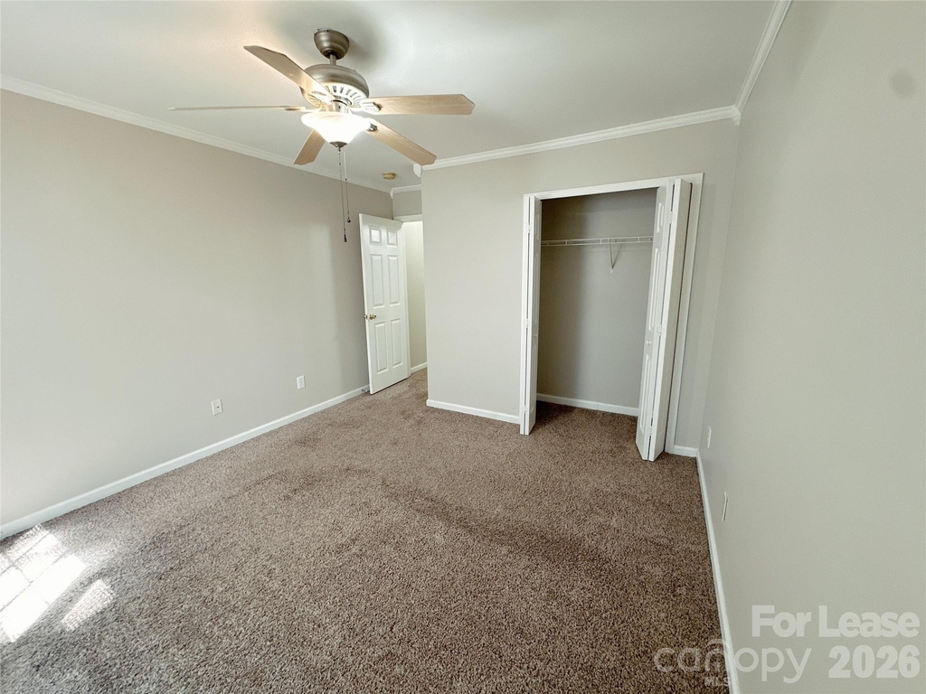 7629 Abigail Glen Drive - Photo 15