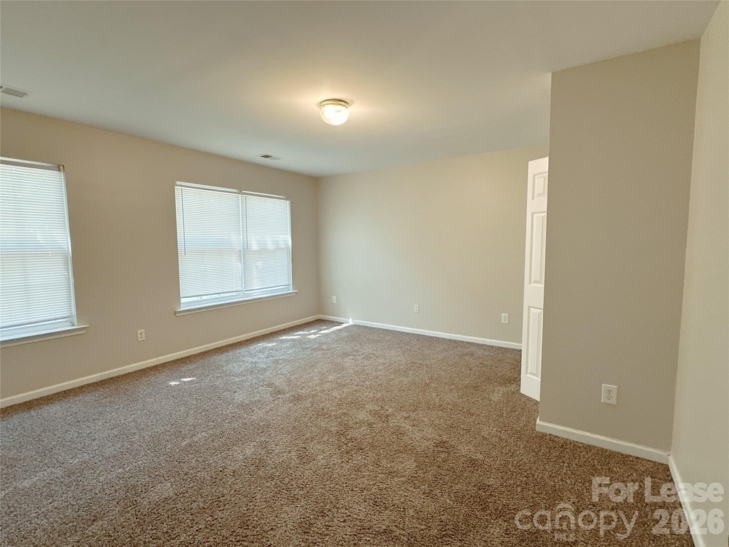 7629 Abigail Glen Drive - Photo 13