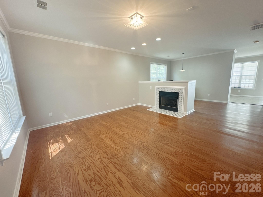 7629 Abigail Glen Drive - Photo 7