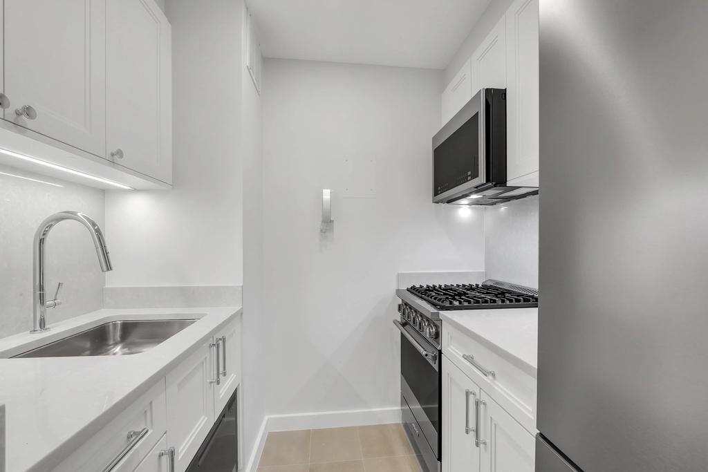 East 66th Street - Photo 0