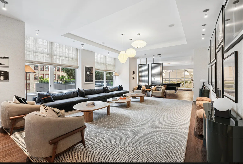 West 31st Street - Photo 7