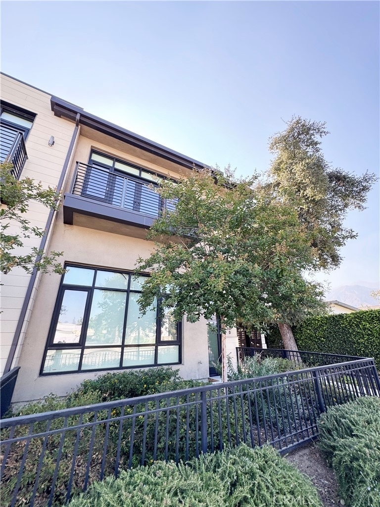 501 N Santa Anita - Photo 1