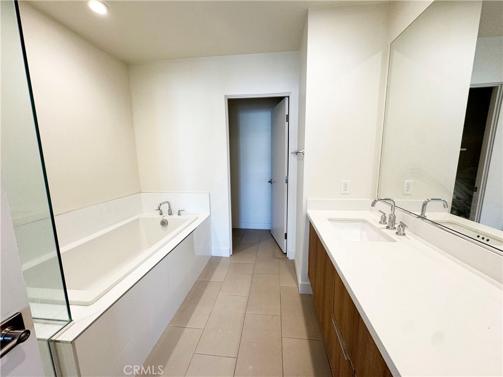 501 N Santa Anita - Photo 24