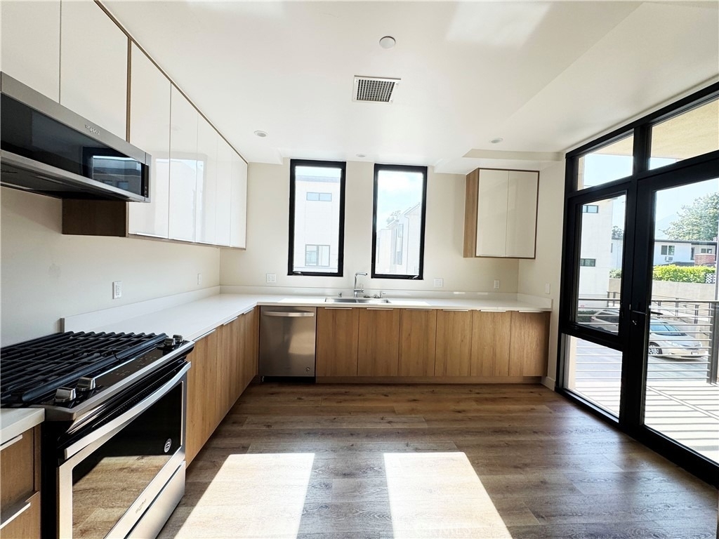 501 N Santa Anita - Photo 7