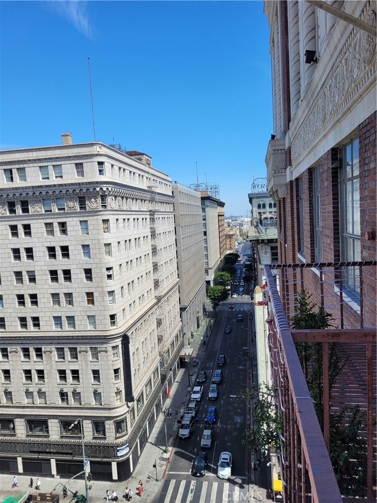 312 W 5th Street - Photo 21