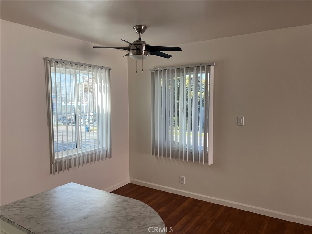 420 W Alameda Avenue - Photo 13