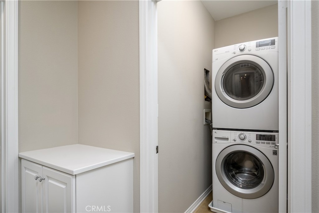 8008 Olive - Photo 16