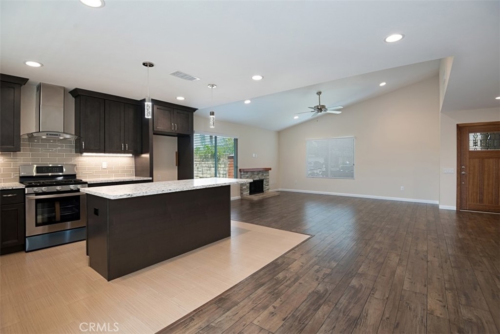 602 Carnation - Photo 1