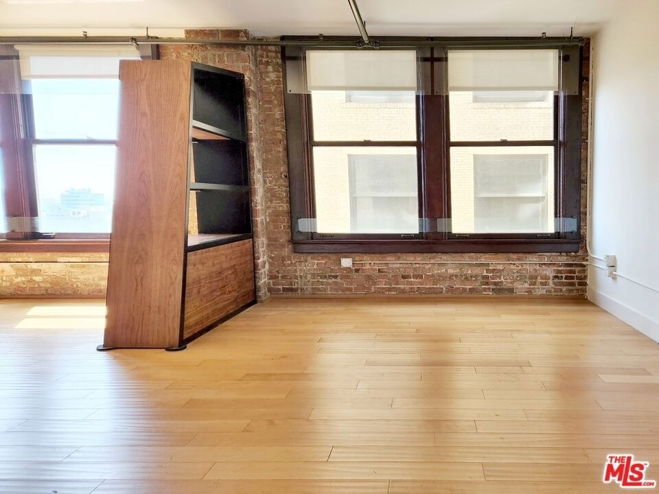 460 S Spring Street - Photo 16