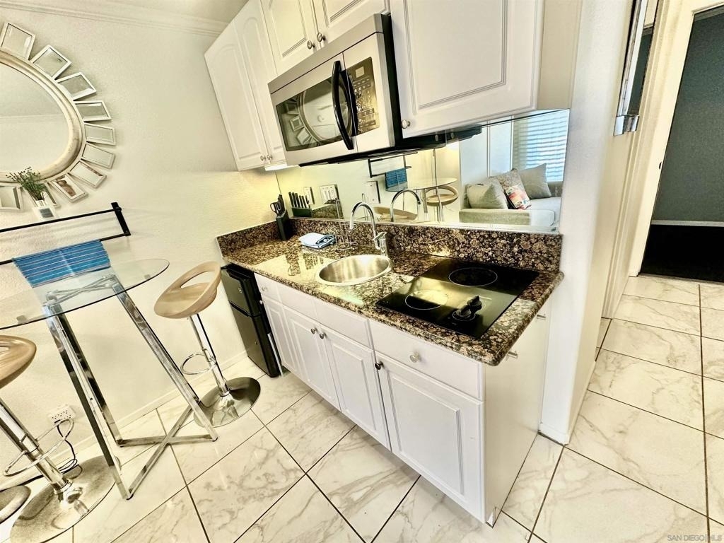 1021 Scott St - Photo 19