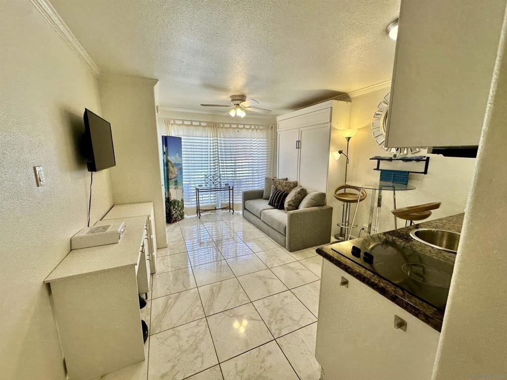 1021 Scott St - Photo 8
