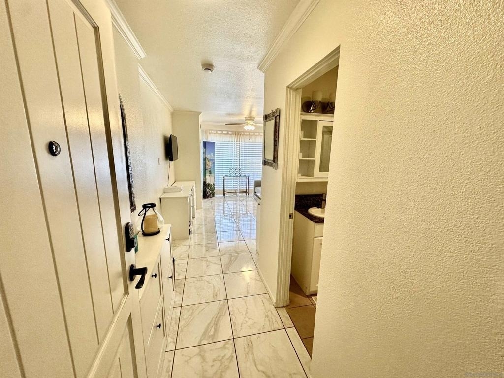 1021 Scott St - Photo 7