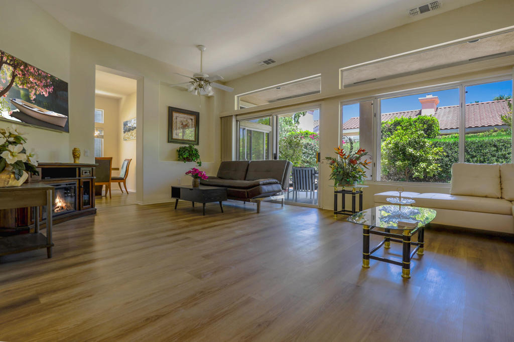 37468 Westridge Avenue - Photo 0